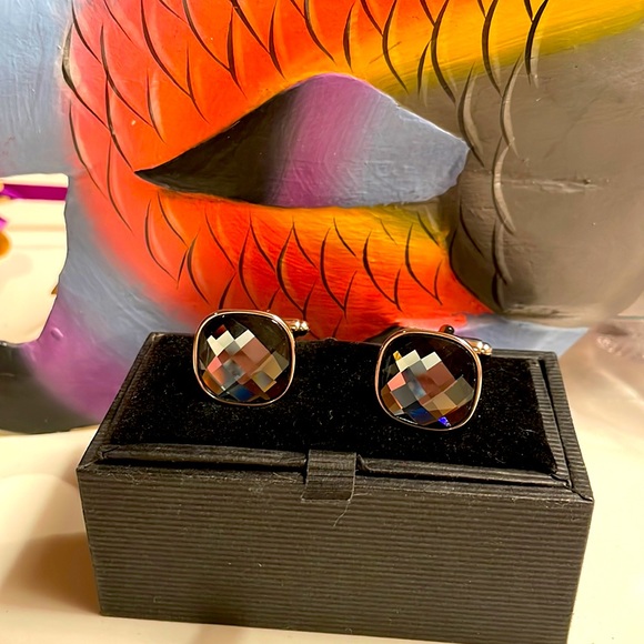 Iridescent Grey Gemstone Cufflinks Set - Picture 2 of 4
